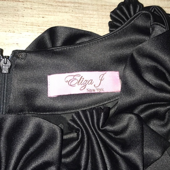 Eliza J LBD Black Sheath Dress - Picture 4 of 7